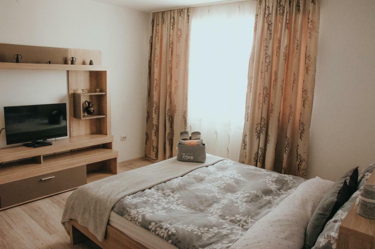 Апартаменты Apartament 1 Decembrie Алба-Юлия Экстерьер фото