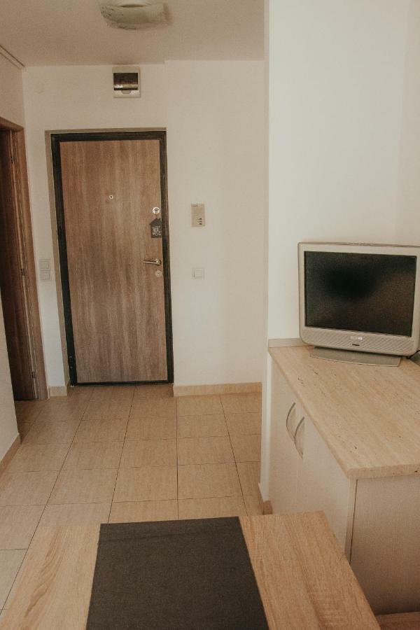 Апартаменты Apartament 1 Decembrie Алба-Юлия Экстерьер фото